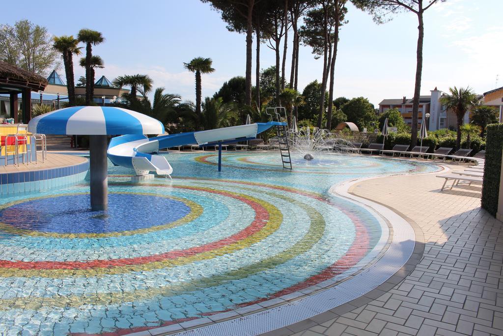 Mediterranee Family Hotel & Spa Bibione Buitenkant foto